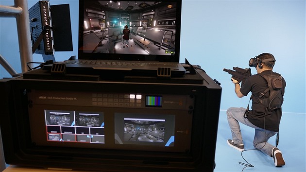 Díky Vive Trackeru lze do virtuální reality dostat cokoliv.