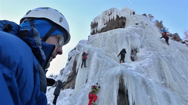 Ledová stěna ve Víru se otevřela veřejnosti. Čtyřicet metrů vysokou skálu pokrývá až třiceticentimetrová vrstva ledu.