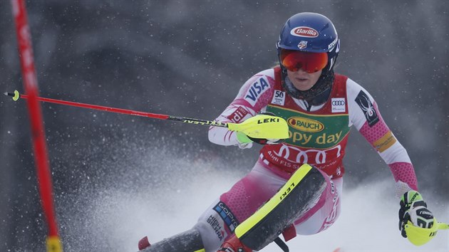 Mikaela Shiffrinov ve slalomu v Mariboru.