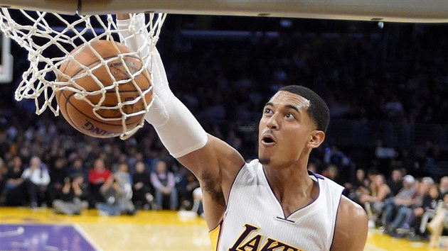 Jordan Clarkson z Los Angeles Lakers zasmeoval do koe Orlanda.