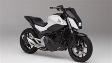 Nová technologie Riding Assist namontovaná do sériového modelu Honda NC750S...