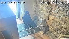 Zlodj vypáil pokladnu s mincemi v chebském kostele
