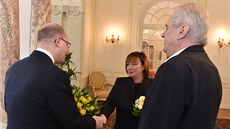 Premiér Bohuslav Sobotka navtívil spolu se svou enou Olgou zámek Lány, kde se...