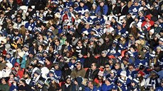 Fanou�ci v Torontu sledují duel Centennial Classic mezi domácím týmem Maple...