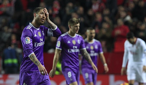ACH JO... Sergio Ramos, kapitán Realu Madrid, odchází ze hit po zápase se...