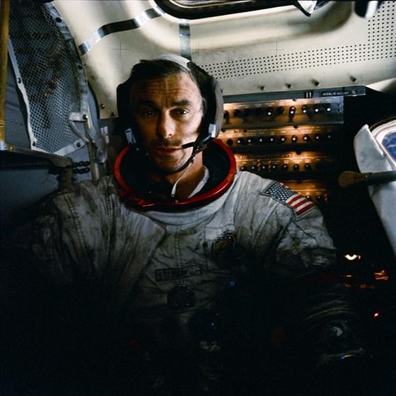 Eugene Cernan při letu na Měsíc