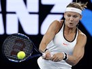 eská tenistka Lucie afáová elí na Australian Open Seren Williamsové.