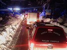 Záchranái míí k italskému Rigopiano, na který spadla lavina (19.1.2017)