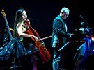 Michal Dvoák a cellistka Tina Guo v pedstavení Vivaldianno
