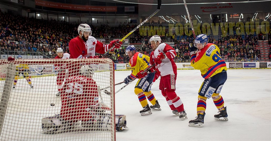 Momentka z utkání �eské Bud�jovice - Slavia.