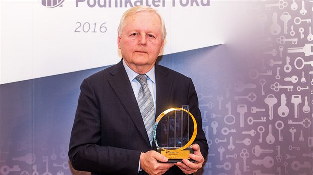 Miroslav Jelínek se stal Podnikatelem roku 2016 Středočeského kraje. Jeho firma Strojmetal patří k nejstarším v České republice (18.1.2017)