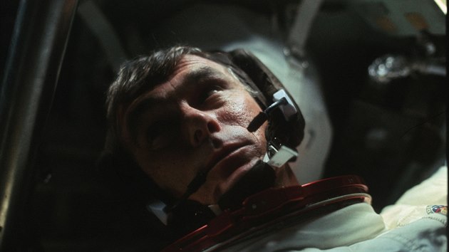 Astronaut Eugene Cernan ve velitelskm modulu bhem vjezdu na Msc v prosinci 1972
