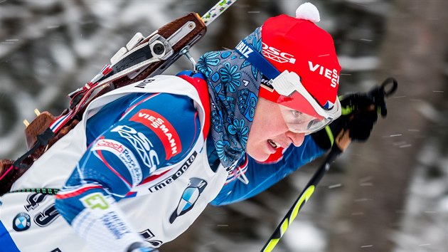 Veronika Vtkov bojuje na trati sprintu v Ruhpoldingu.