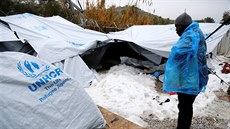 Provizorní obydlí v uprchlickém táboe Moria na ostrov Lesbos (10. ledna 2017)
