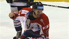 Juraj Mikú� z Olomouce mlátí Karola Slobodu z Vítkovic.