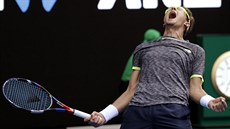 Uzbecký tenista Denis Istomin vyadil ve 2. kole Australian Open nasazenou...