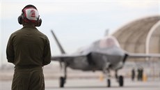 První operaní nasazení letoun F-35. Americká námoní pchota je nasadila na...