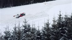 Ve Skiareálu Lipno na víkend otevou skikrosovou tra, kterou pomáhá stavt...
