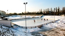 Na míst�, kde stával legendární hokejový stadion za Lu�ánkami, je nyní ve�ejné...