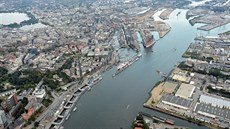 V Hamburku se otvírá Elbphilharmonie (Labská filharmonie), gigantický sklenný...