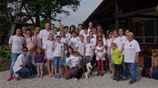 Hornití sirotci spolen tráví as na rzných výletech.