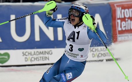 Henrik Kristoffersen vítzí ve slalomu ve Schadmingu.