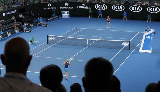 Z POHLEDU DIVÁK. Organizátoi Australian Open se rznými zpsoby snaí, aby byl tenis co nejatraktivnjí. 