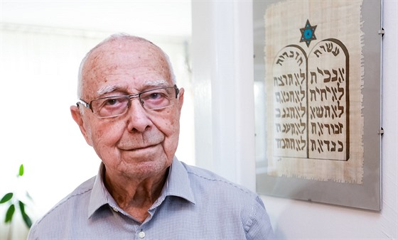 Pavel Fried strávil za války tři roky v ghettu v Terezíně. Jeho sestra a desítky příbuzných se staly oběťmi holokaustu.