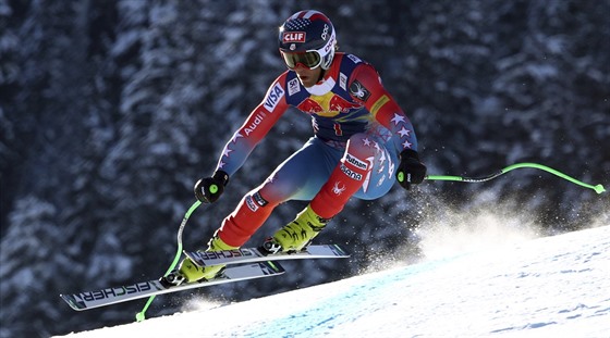 Travis Ganong na trati sjezdu v Garmisch-Partenkirchenu