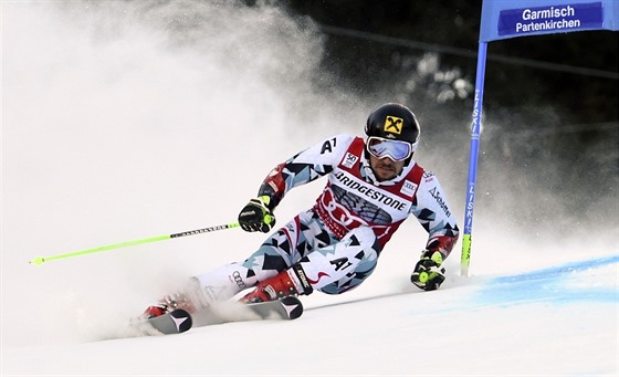 Marcel Hirscher na trati obího slalomu v Garmisch-Partenkirchenu