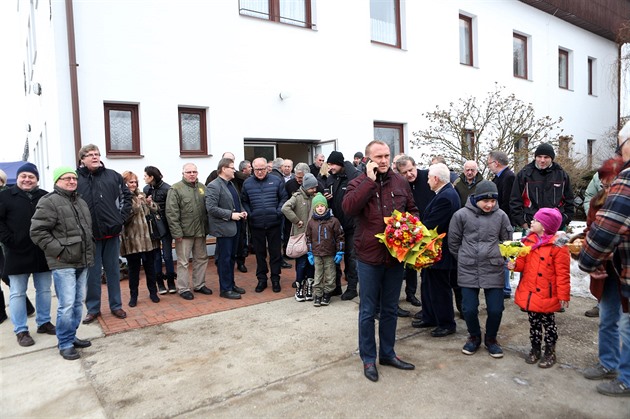 Zeman jezdil na jih Moravy na zabijačku, nasliboval traktory do Ruska