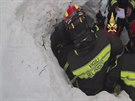 Italtí hasii z hotelu zavaleného lavinou vyprostili nkolik lidí (20. ledna...