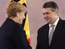 Nmecká kancléka Angela Merkelová gratuluje Sigmaru Gabrielovi ke jmenování...