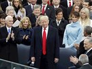 Donald Trump pichází na slavnostní ceremoniál ve Washingtonu k uvedení do...