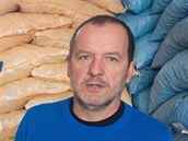 Jan Kašpar rozjel výrobu korkových zátek na východě Moravy v roce 2001 s...