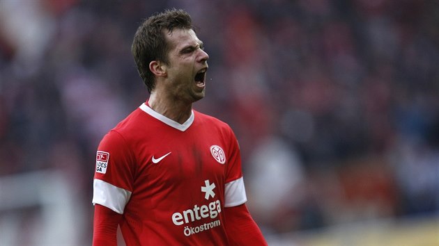 NABHL LY. Ovem radost, Andreas Ivanschitz, rakousk zlonk Mohue, slav gl proti Schalke.