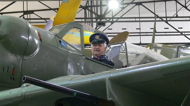 pilot Josef Pavlk