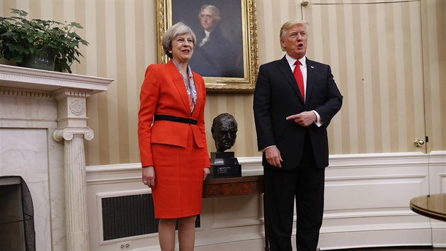 Americk prezident Donald Trump se setkal s britskou premirkou Theresou Mayovou (27. ledna 2017).