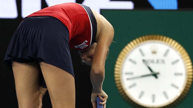 Karolna Plkov v duelu 3. kola Australian Open s Jelenou Ostapenkovou z Lotyska.