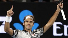 Švýcarský tenista Roger Federer oslavuje postup do finále Australian Open.