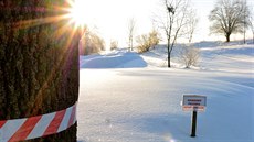 Mikyskv Helvíkov. Podnikatel a bývalý výborný volejbalista Bronislav Mikyska skupuje pozemky a nemovitosti v Helvíkov mezi eskou Tebovou a Moravskou Tebovou. 