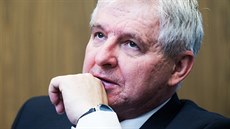 Guvernér České národní banky Jiří Rusnok (17. ledna 2017) | na serveru Lidovky.cz | aktuální zprávy