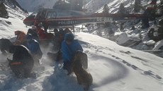 Záchraná�i zasahovali u laviny v údolí Wildgerlostal u rakouského Krimmlu (22....