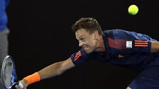 eský tenista Tomá Berdych v duelu 3. kola Australian Open s Rogerem Federerem...
