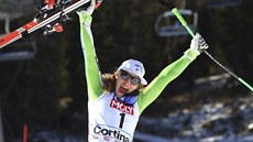 Ilka tuhecová slaví triumf v superobím slalomu v Cortin d´Ampezzo.
