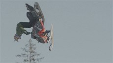 véd Bodin poprvé pedvedl dvojitý backflip na snowboardu