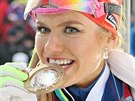 Biatlonistka Gabriela Soukalová po úspném závodu  svtového poháru v Novém...