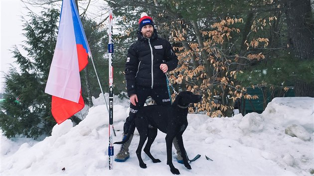 Hned v prvnm zvod skijringu na 14 km vybojoval 24. ledna 2017 Michal enek se svm psem bronzovou medaili.