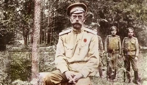 Mikulá II. byl po únorové revoluci v roce 1917 internován ve svém sídle v...