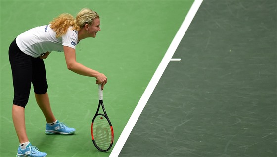 Kateina Siniakov na trninku v Ostrav ped duelem Fed Cupu se panlskem.
